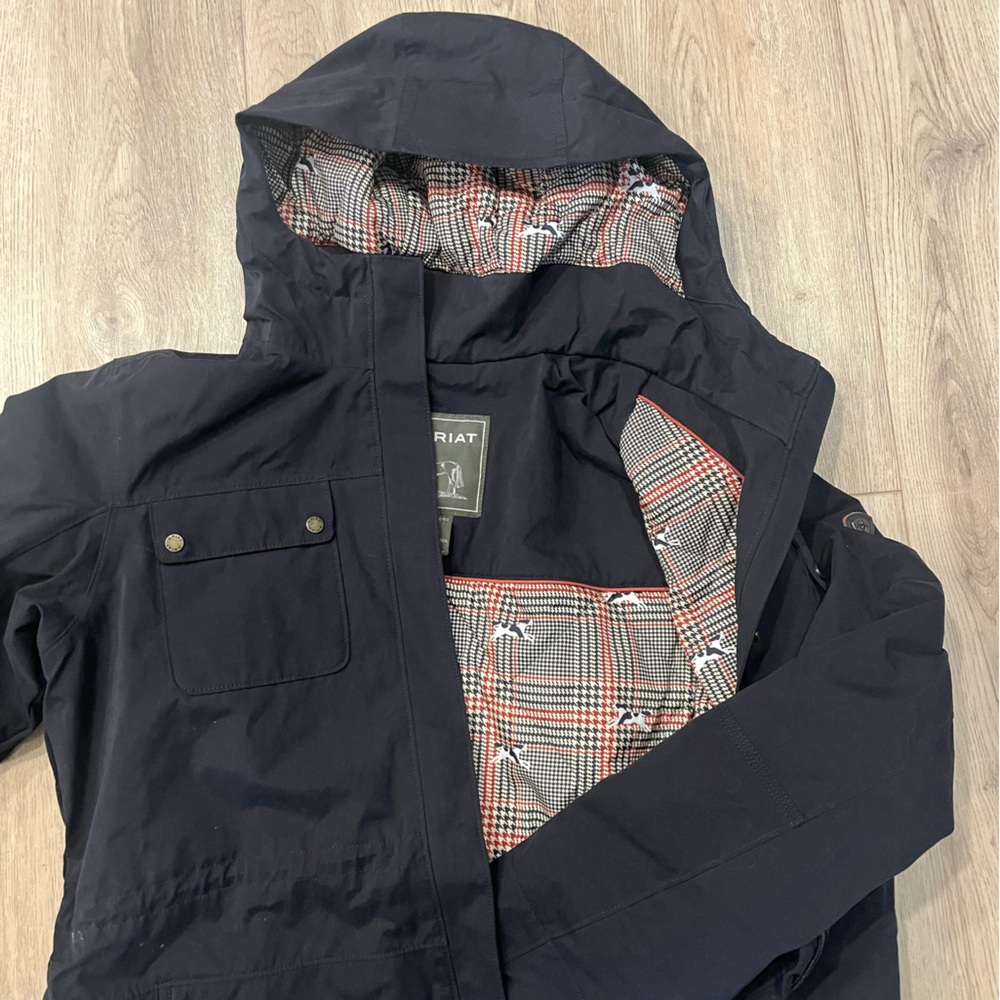 NWT ARIAT Black Hooded Jacket with Checkered Lining and Dryshield waterproofing